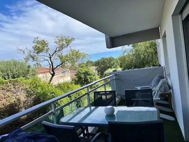 Home Sweet Home Antibes 0*,  France